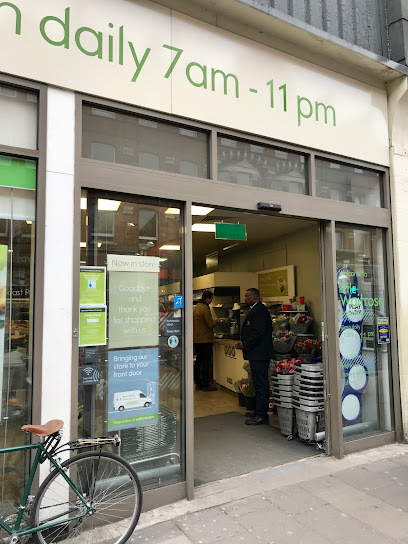 Foto de Little Waitrose & Partners Highbury Corner